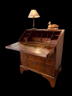 An English early 18th Century Oak Bureau. Small Proportions.