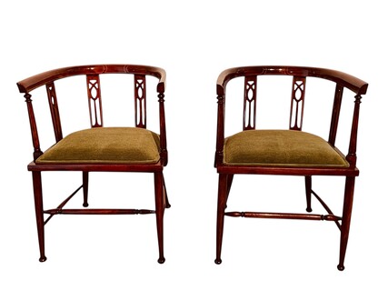 An English Edwardian Pair of Mahogany Tub Chairs having Satinwood Inlay